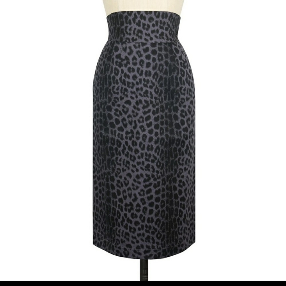 Smoke leopard pencil skirt